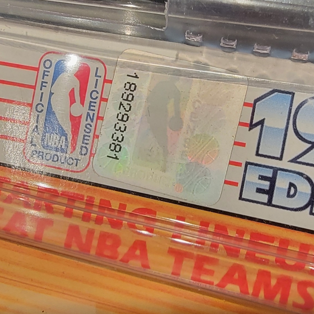Kobe Bryant 1996 Rookie starting lineup with protective display Lakers RC NBA - Picture 3 of 4